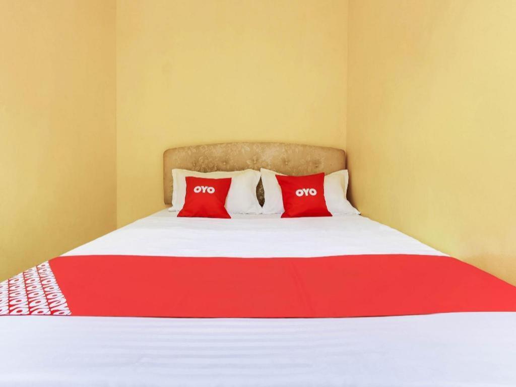 Oyo 89406 Lucky Budget Hotel 닐라이 외부 사진