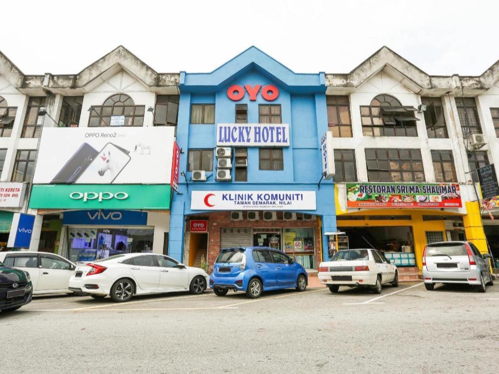 Oyo 89406 Lucky Budget Hotel 닐라이 외부 사진