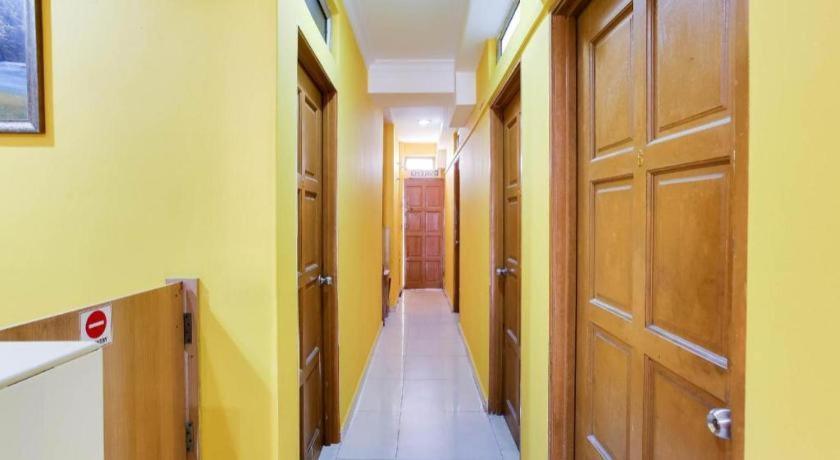 Oyo 89406 Lucky Budget Hotel 닐라이 외부 사진